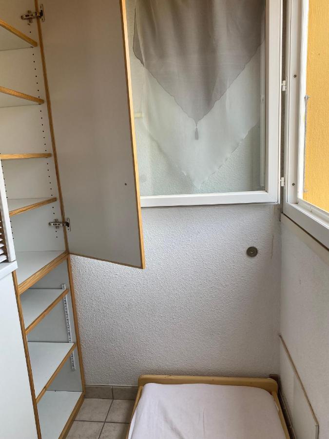 Apartment Joli Mezzanine Avec Parking La Roquille