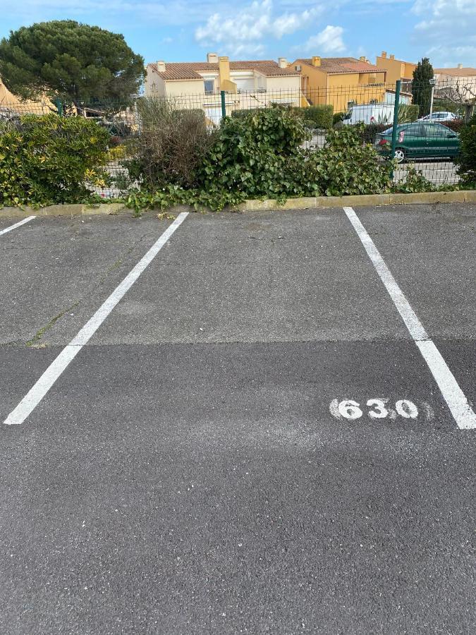 Joli Mezzanine Avec Parking La Roquille Agde